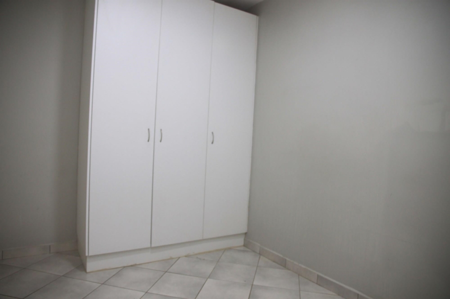 To Let 2 Bedroom Property for Rent in Kidds Beach Eastern Cape